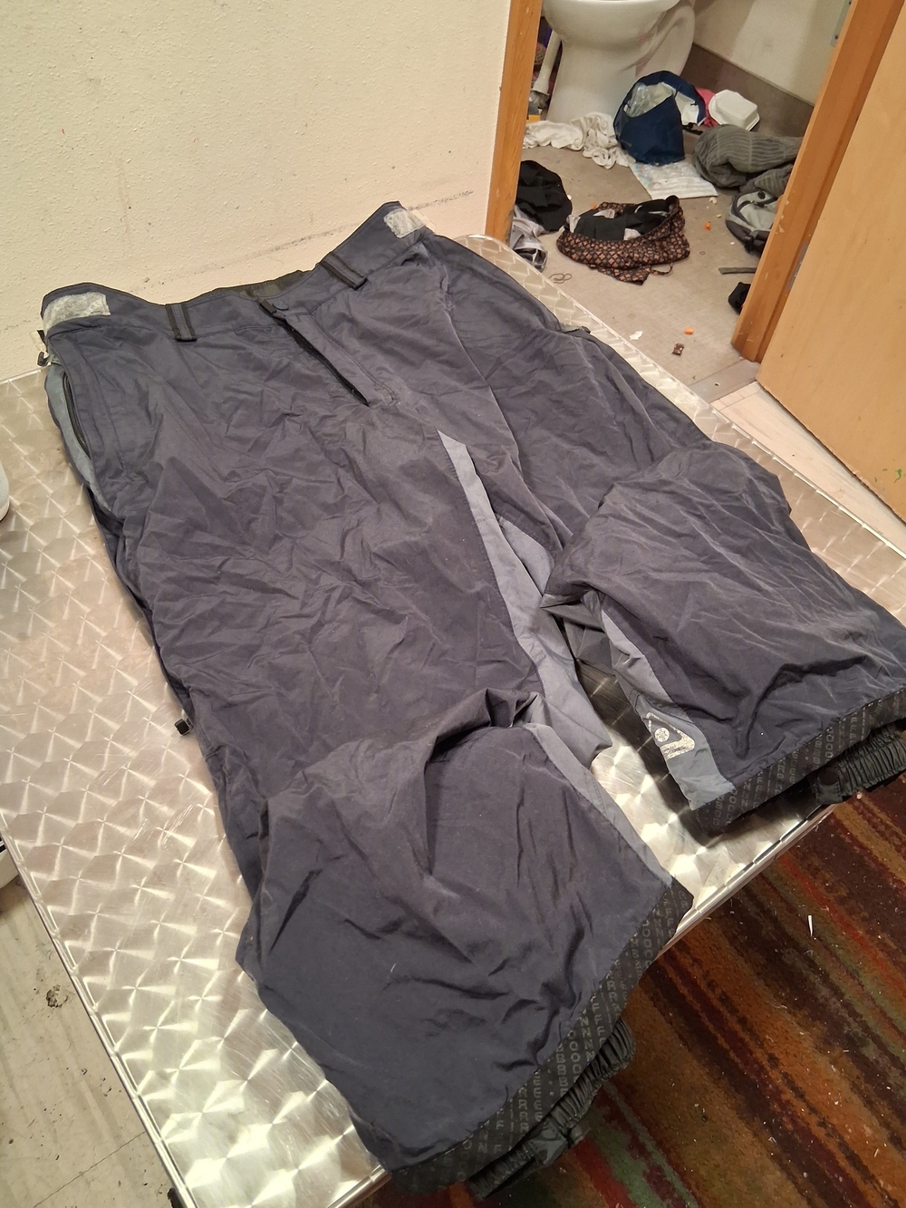 Men's Navy Cargo Snow Pants – Durable Winter Utility Trousers
